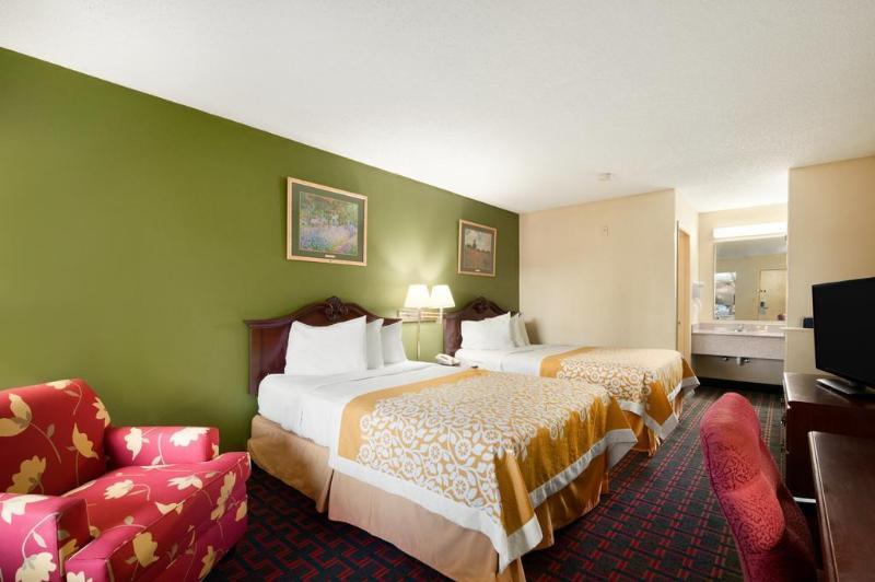 Days Inn By Wyndham Pensacola I-10 Ferry Pass Екстериор снимка